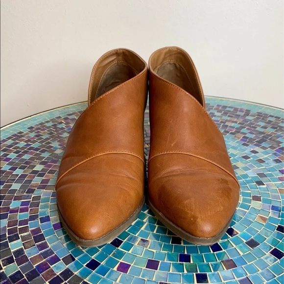 (SOLD) Cut Out Booties - Picture 7 of 11